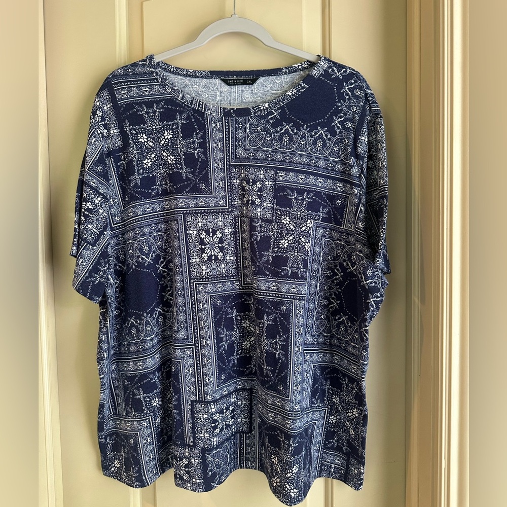 Women’s SHEIN Tee; Navy/White; Size 3XL